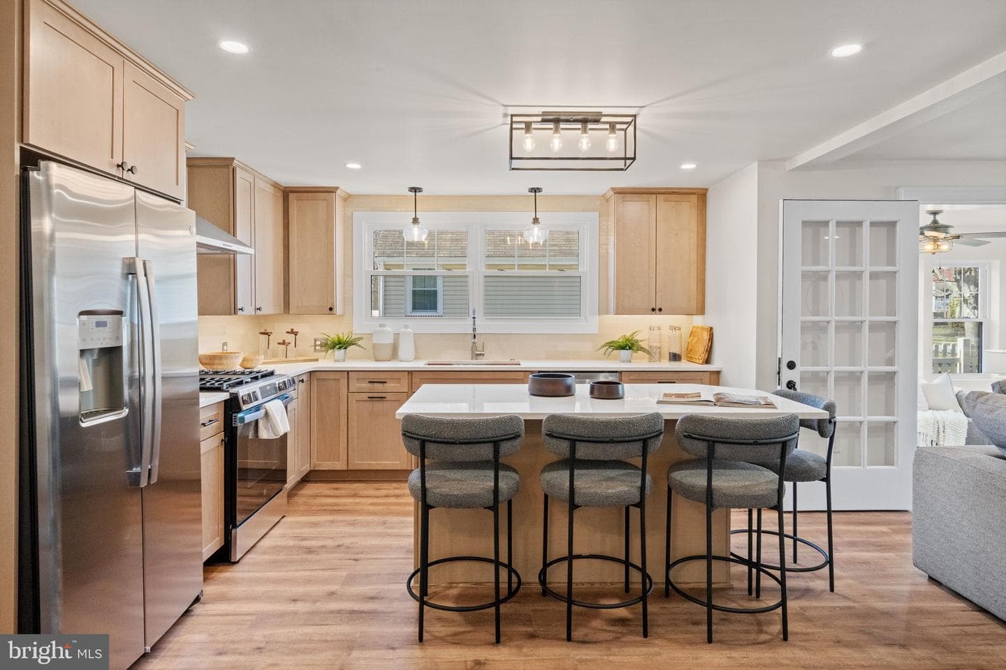 1439 Dorchester Road photo 10