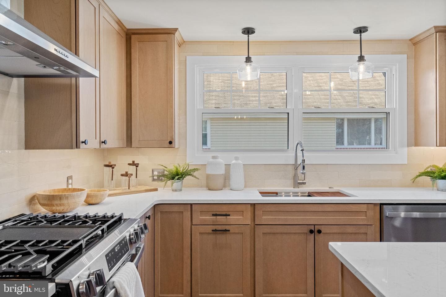 1439 Dorchester Road photo 13
