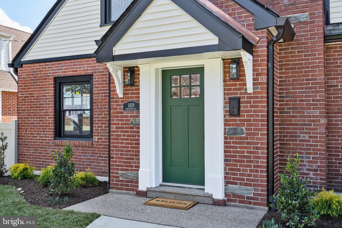 1439 Dorchester Road photo 3