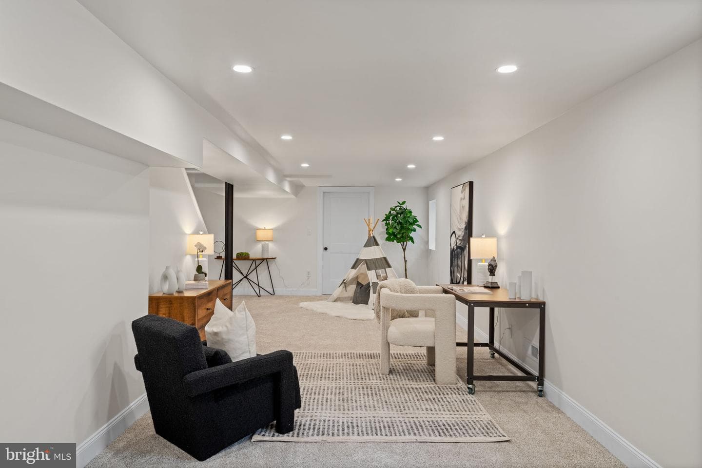 1439 Dorchester Road photo 54