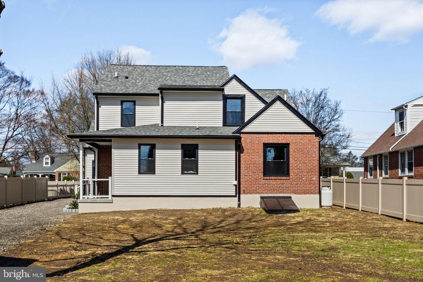 1439 Dorchester Road photo 58