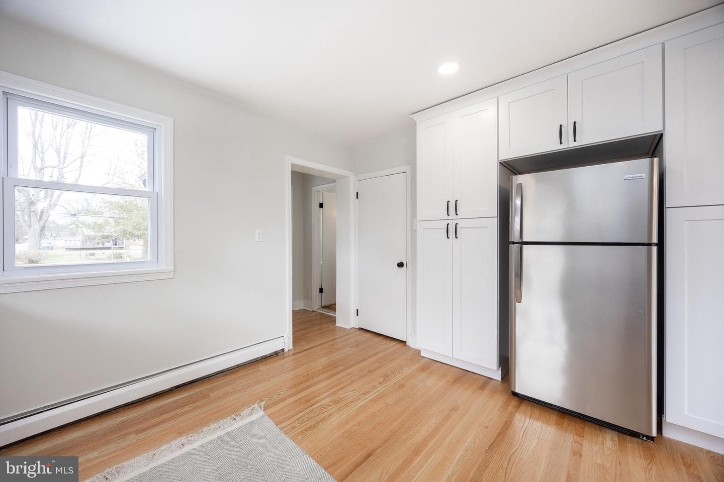 465 Hawarden Road photo 11