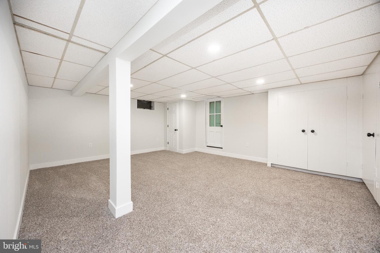 465 Hawarden Road photo 24