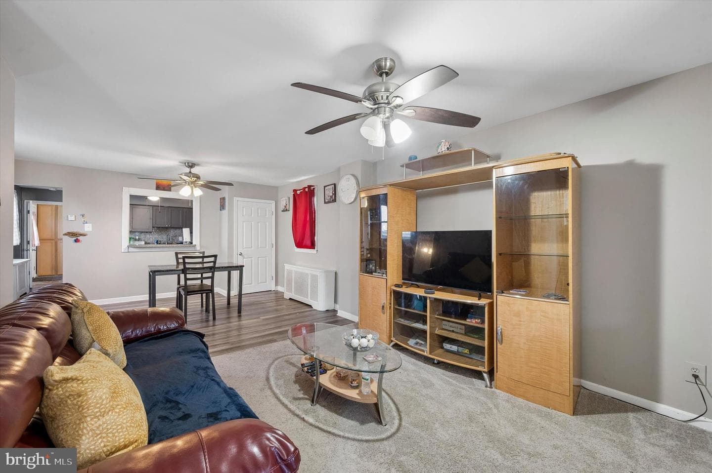 3915 James Street photo 3