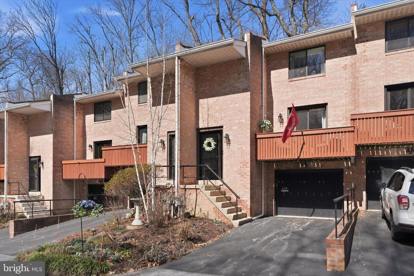 628 N Lemon Street photo 1