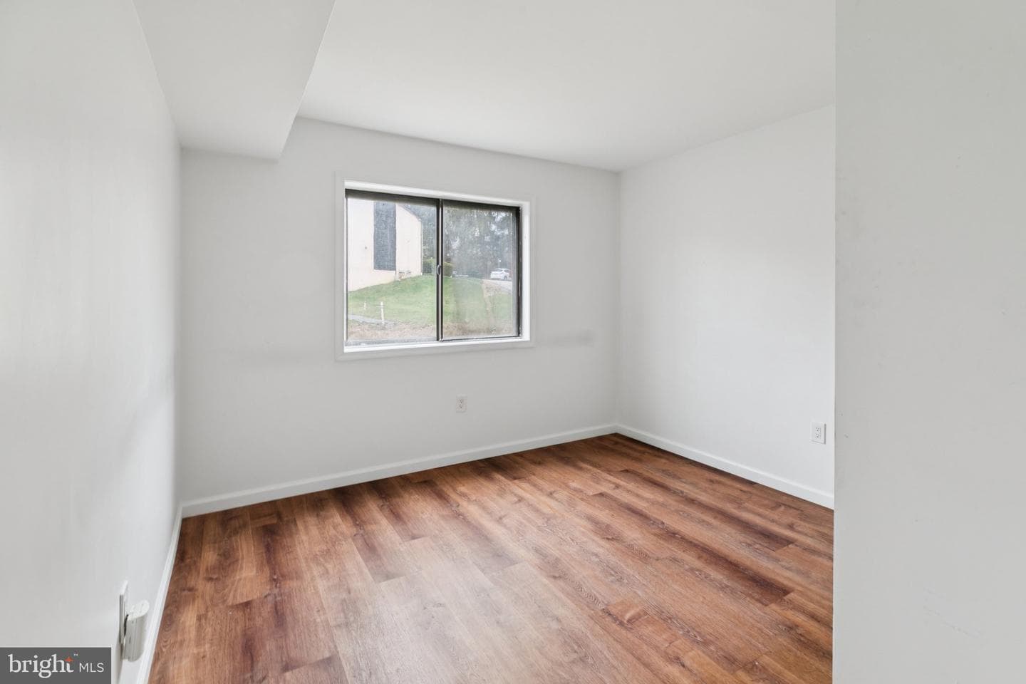 207 Painters Crossing photo 26