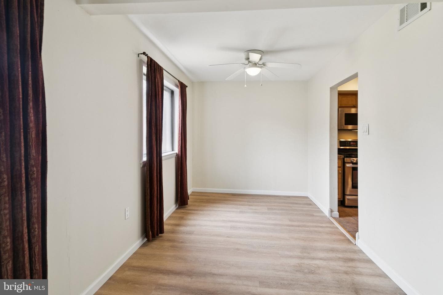 207 Painters Crossing photo 6