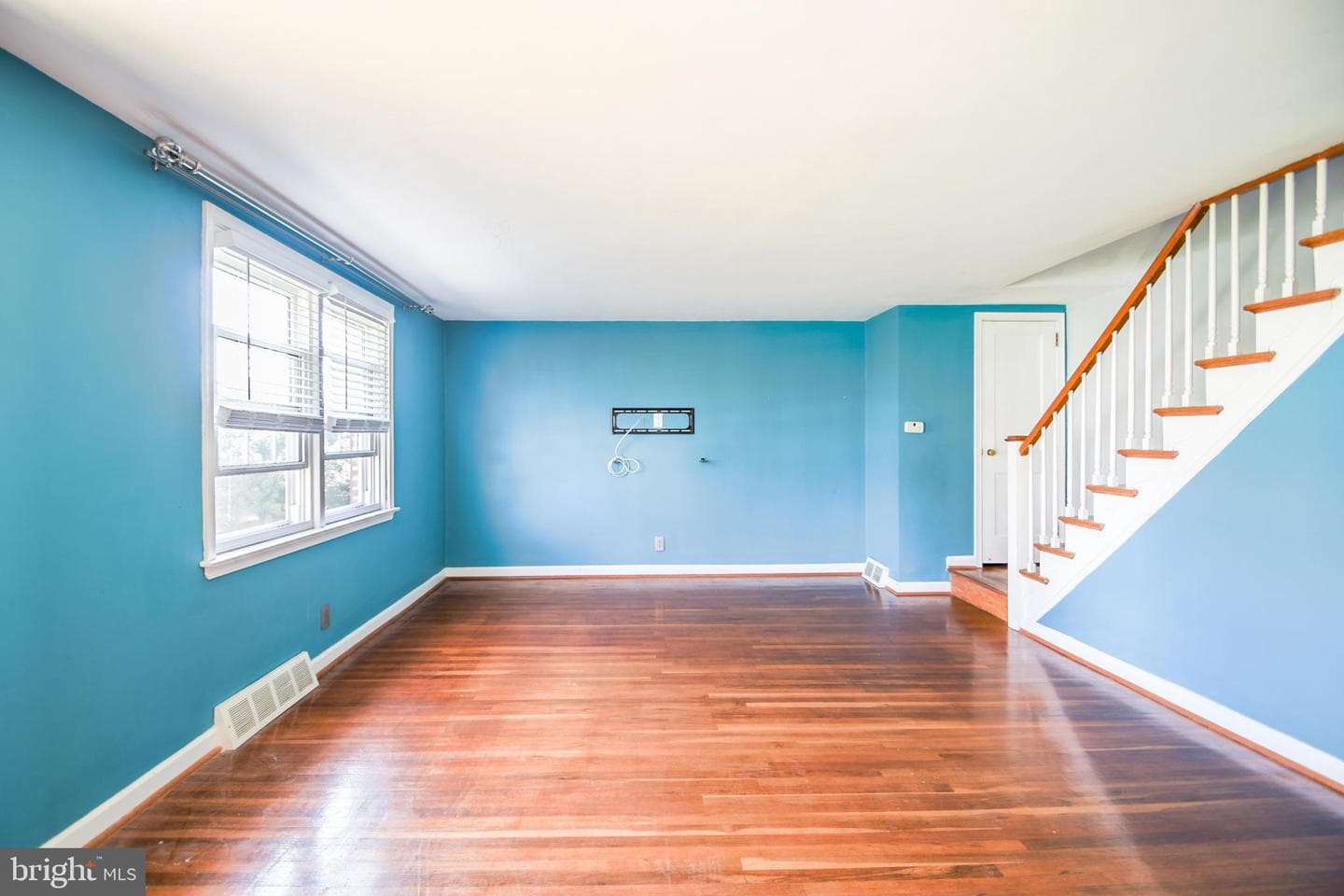 616 Wayne Avenue photo 9