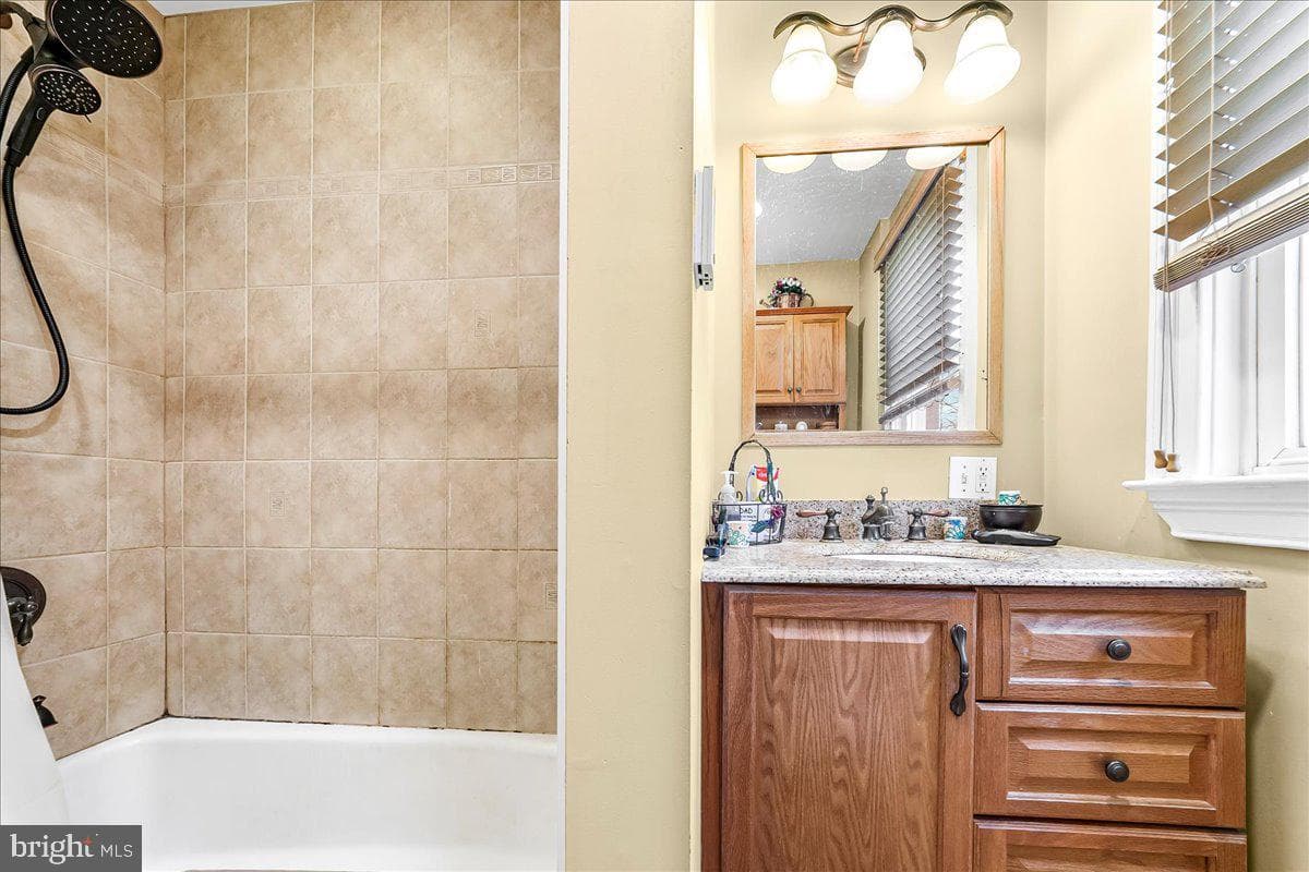 341 Blanchard Road photo 22