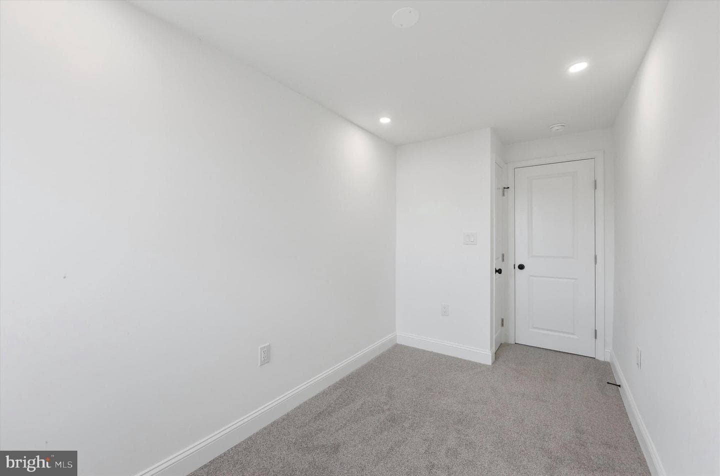 334 Mulberry Street photo 18