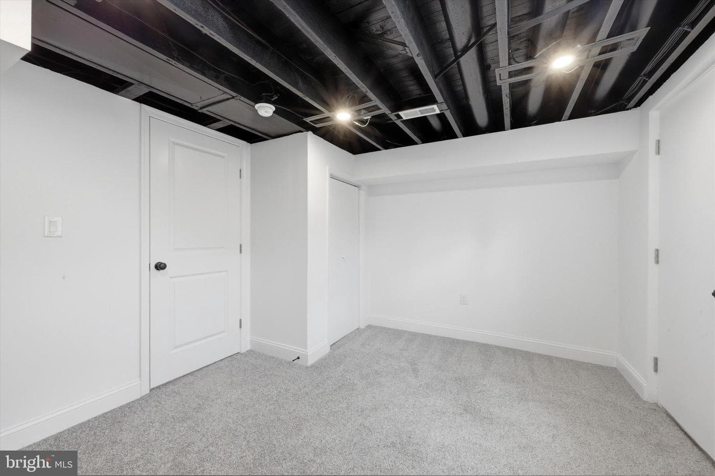 334 Mulberry Street photo 26