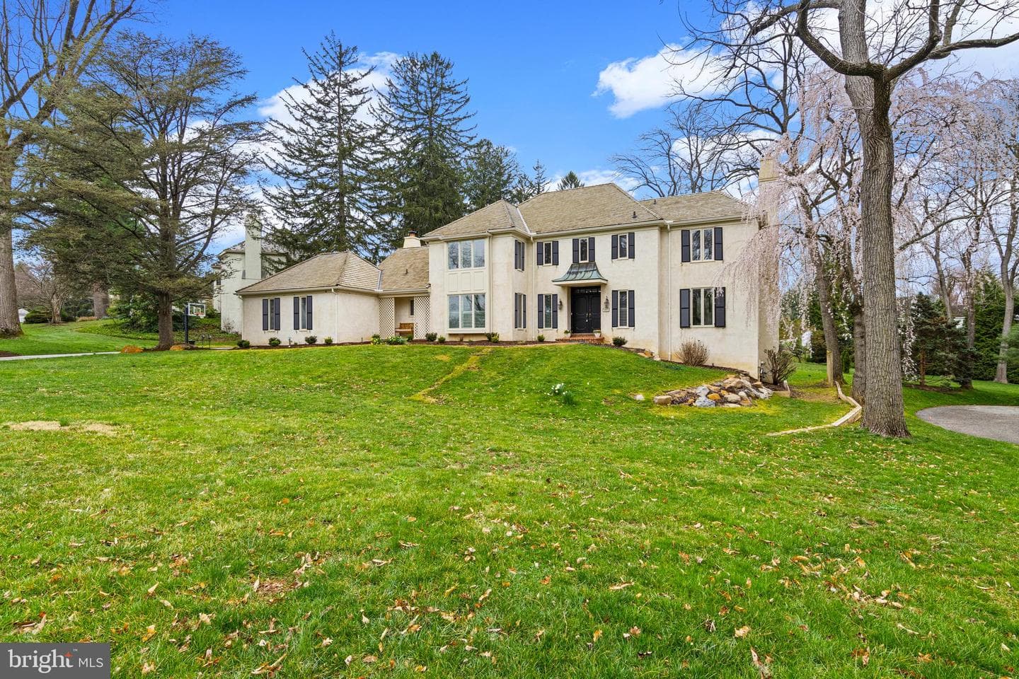 217 Ravenscliff Road
