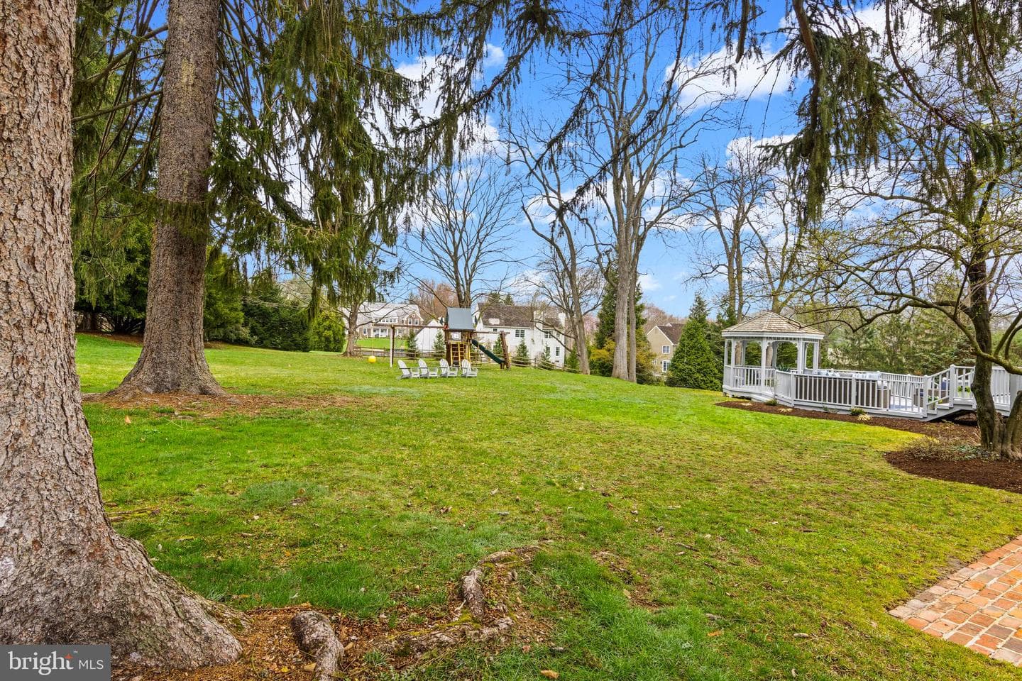 217 Ravenscliff Road photo 63