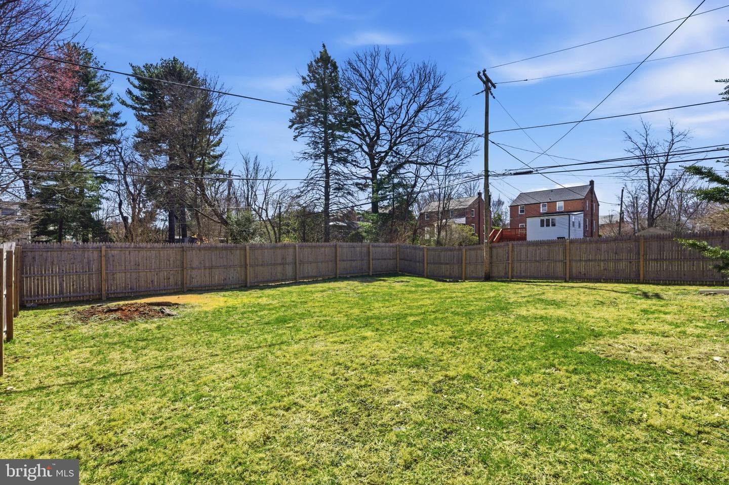 417 Hastings Avenue photo 34