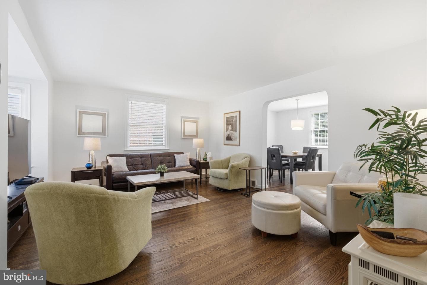 417 Hastings Avenue photo 4