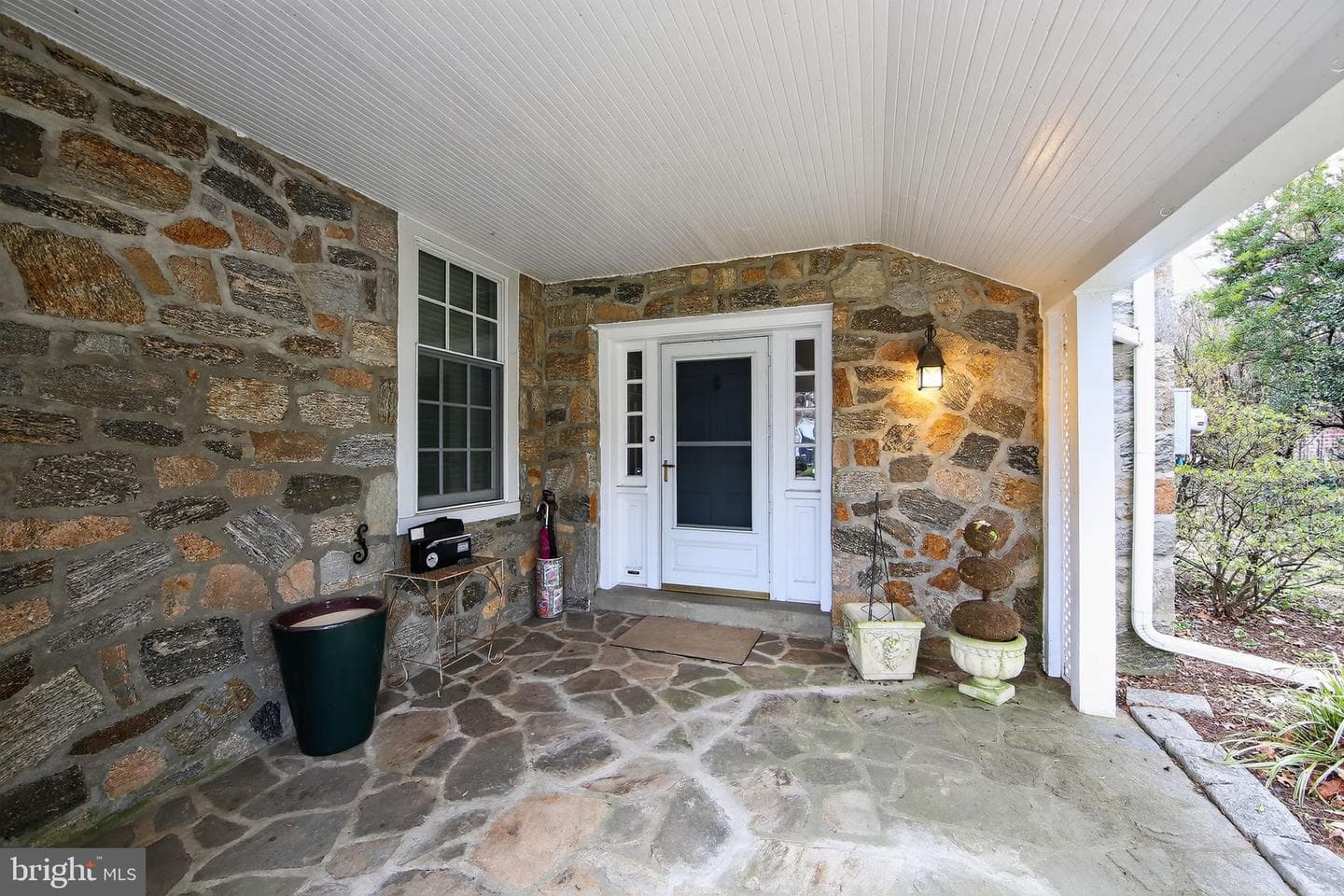 306 Windsor Avenue photo 3