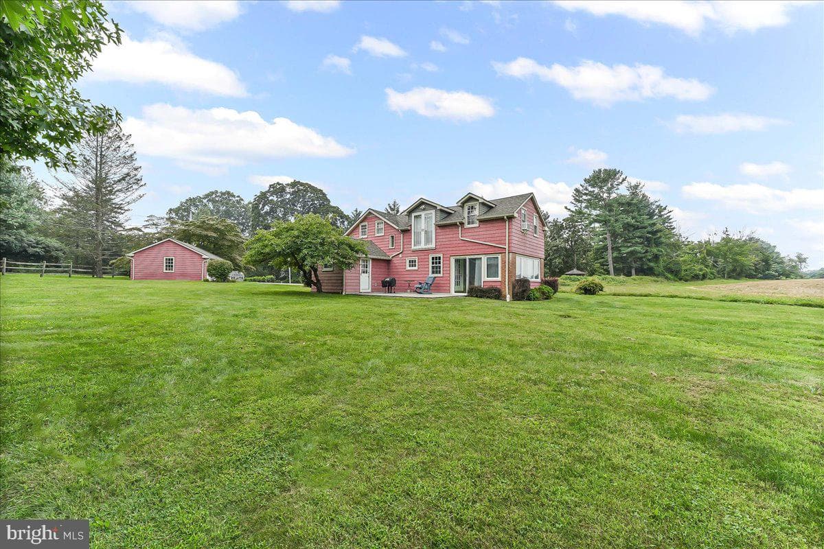 1439 Middletown Road photo 43