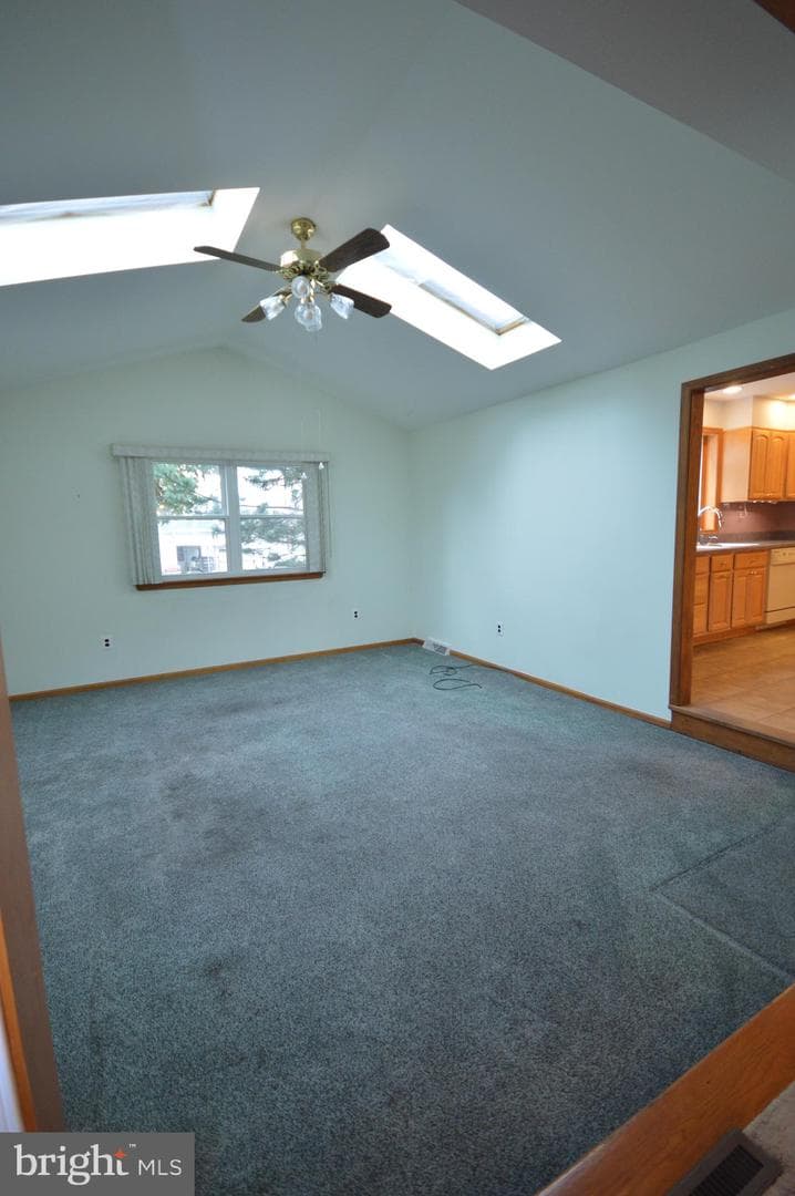 417 Tasker Street photo 15