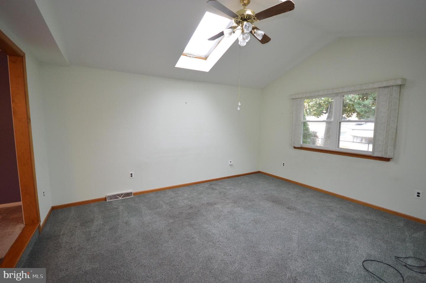 417 Tasker Street photo 16