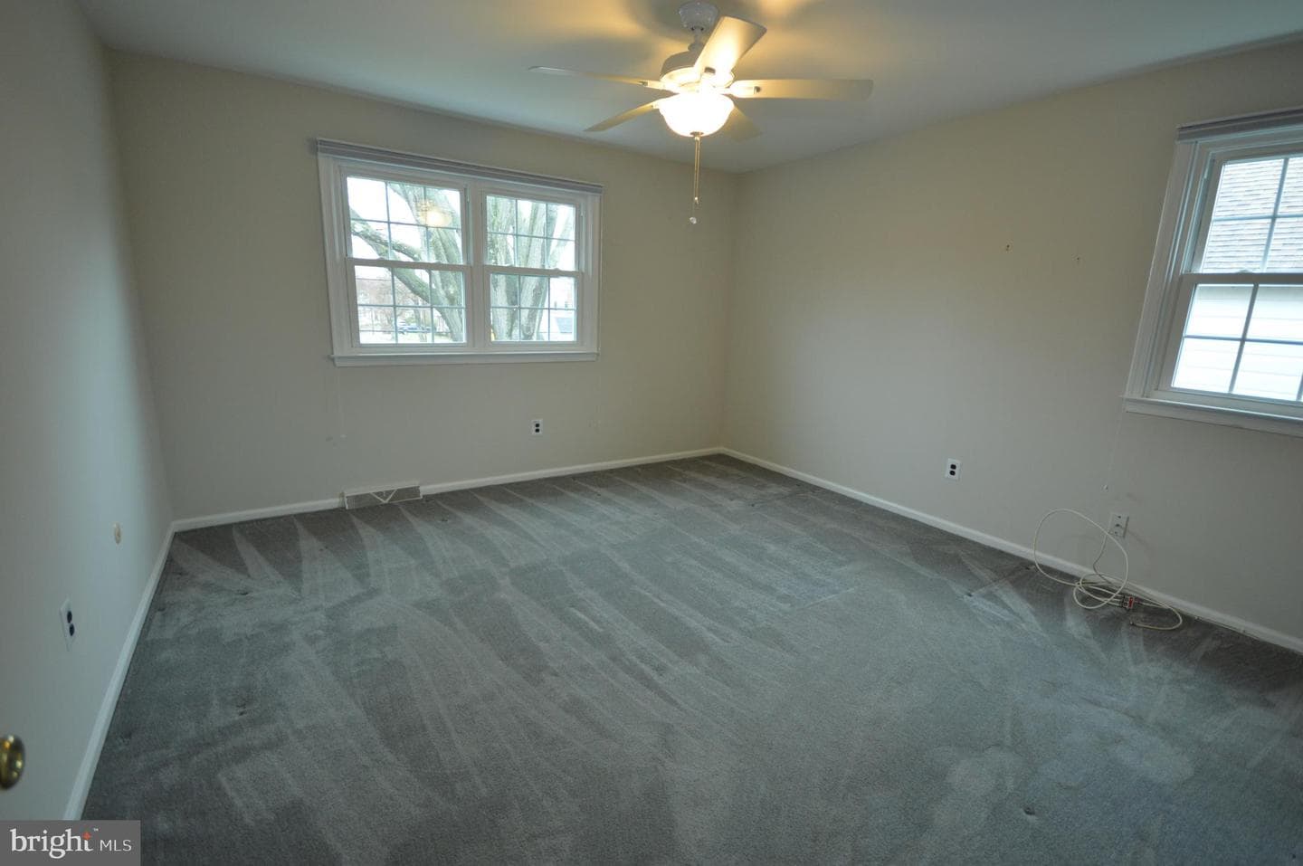 417 Tasker Street photo 18