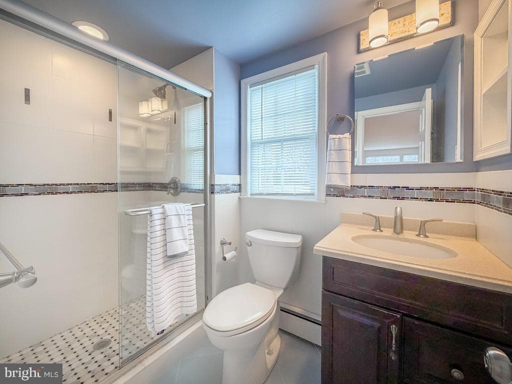221 Foxcroft Road photo 29
