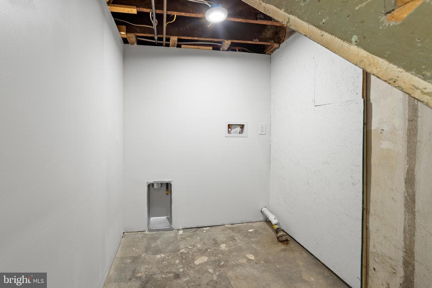 109 S Wells Avenue photo 20
