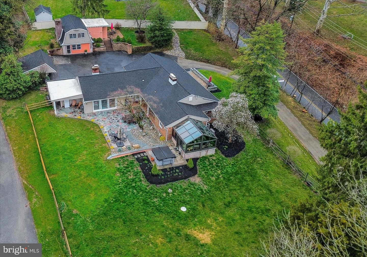 4 Bullens Lane photo 84