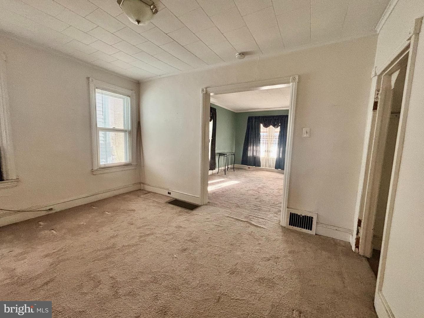 955 Ashland Avenue photo 4