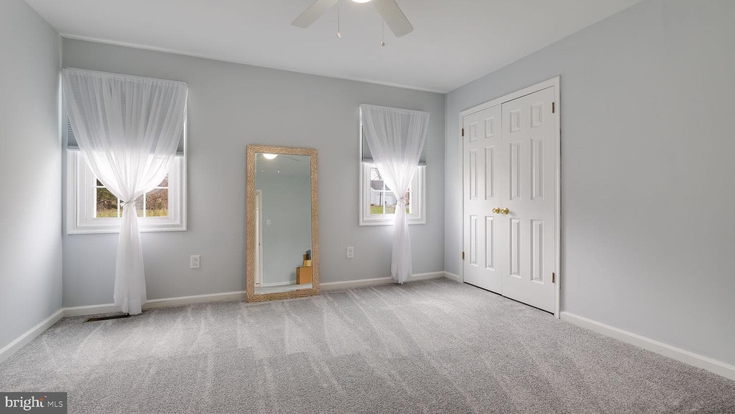 74 Hargrave Lane photo 22