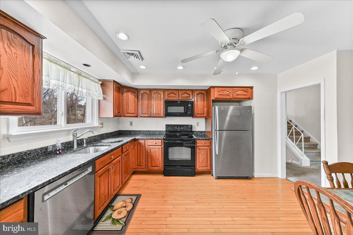 106 Lindbergh Avenue photo 13