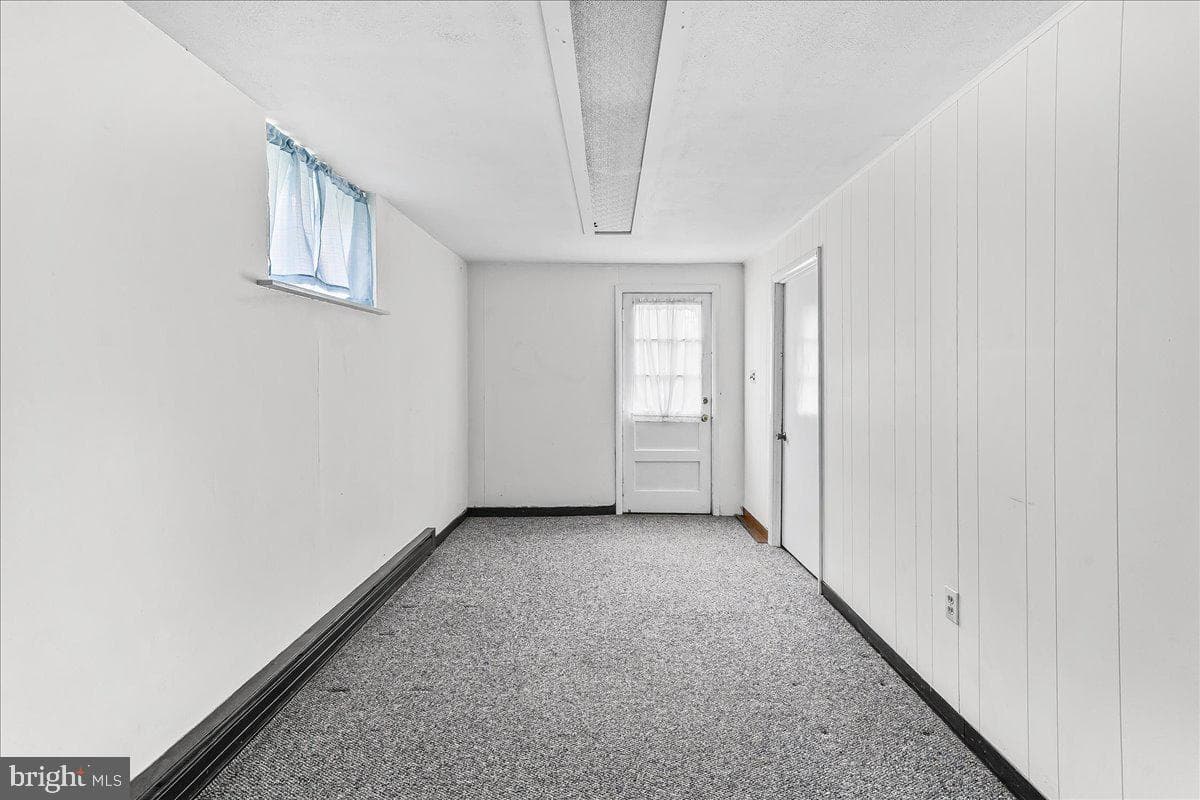 106 Lindbergh Avenue photo 32