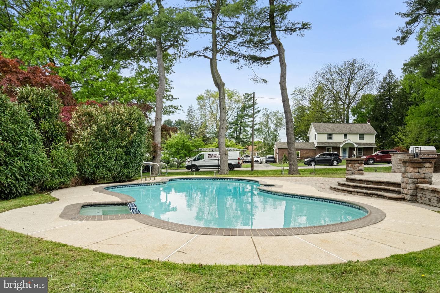 33 W Ardmore Avenue photo 123