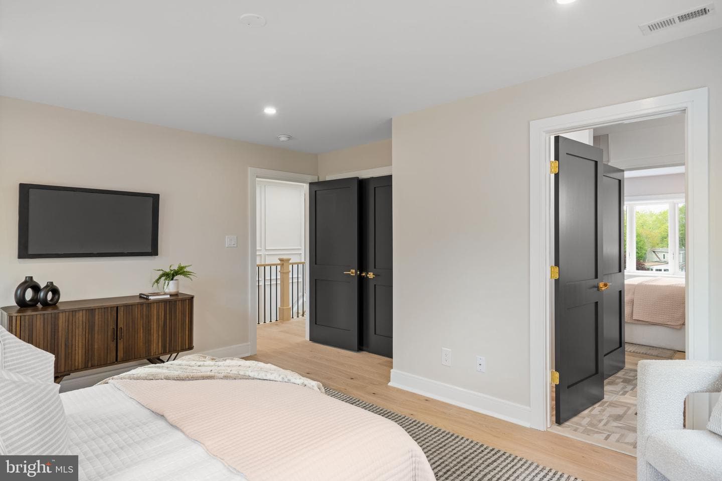 33 W Ardmore Avenue photo 67