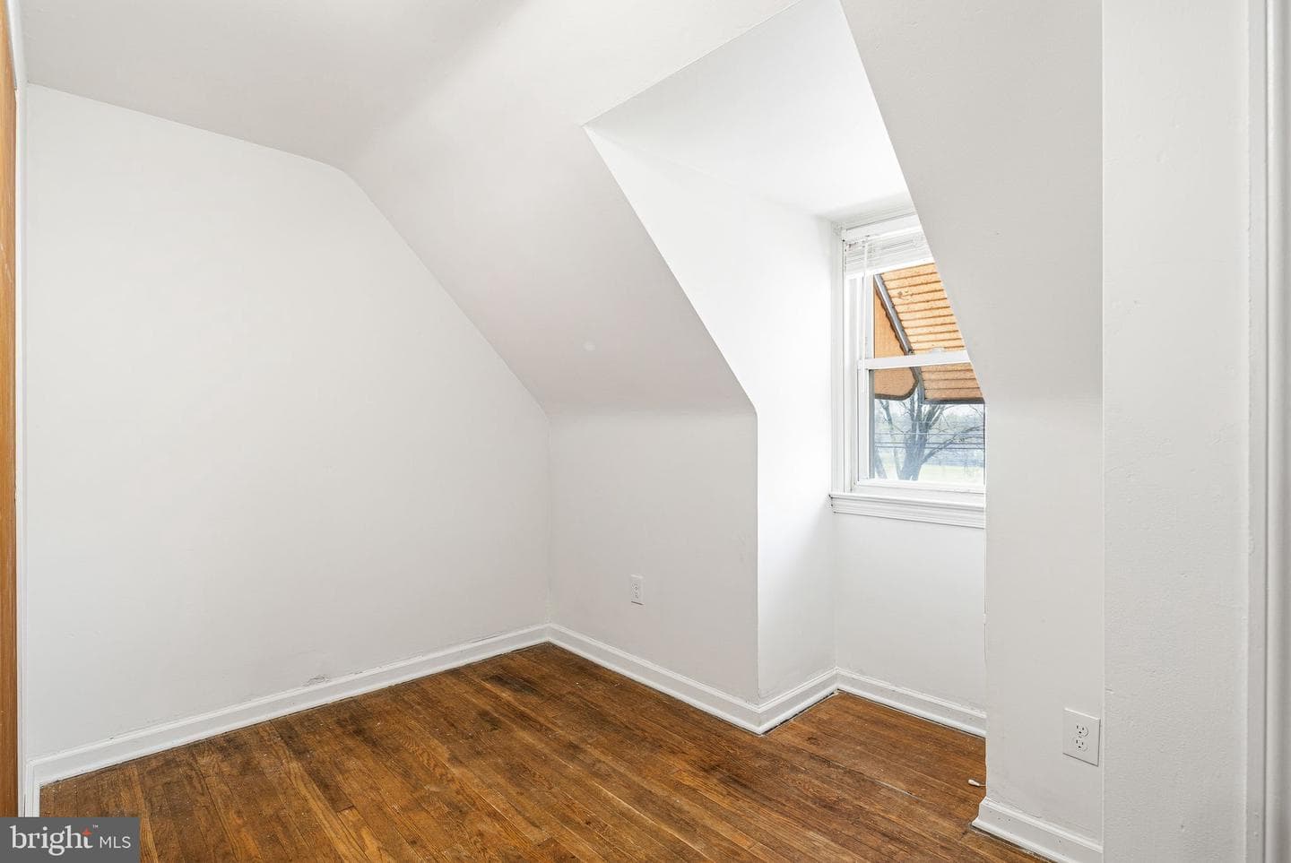 522 Amosland Road photo 19