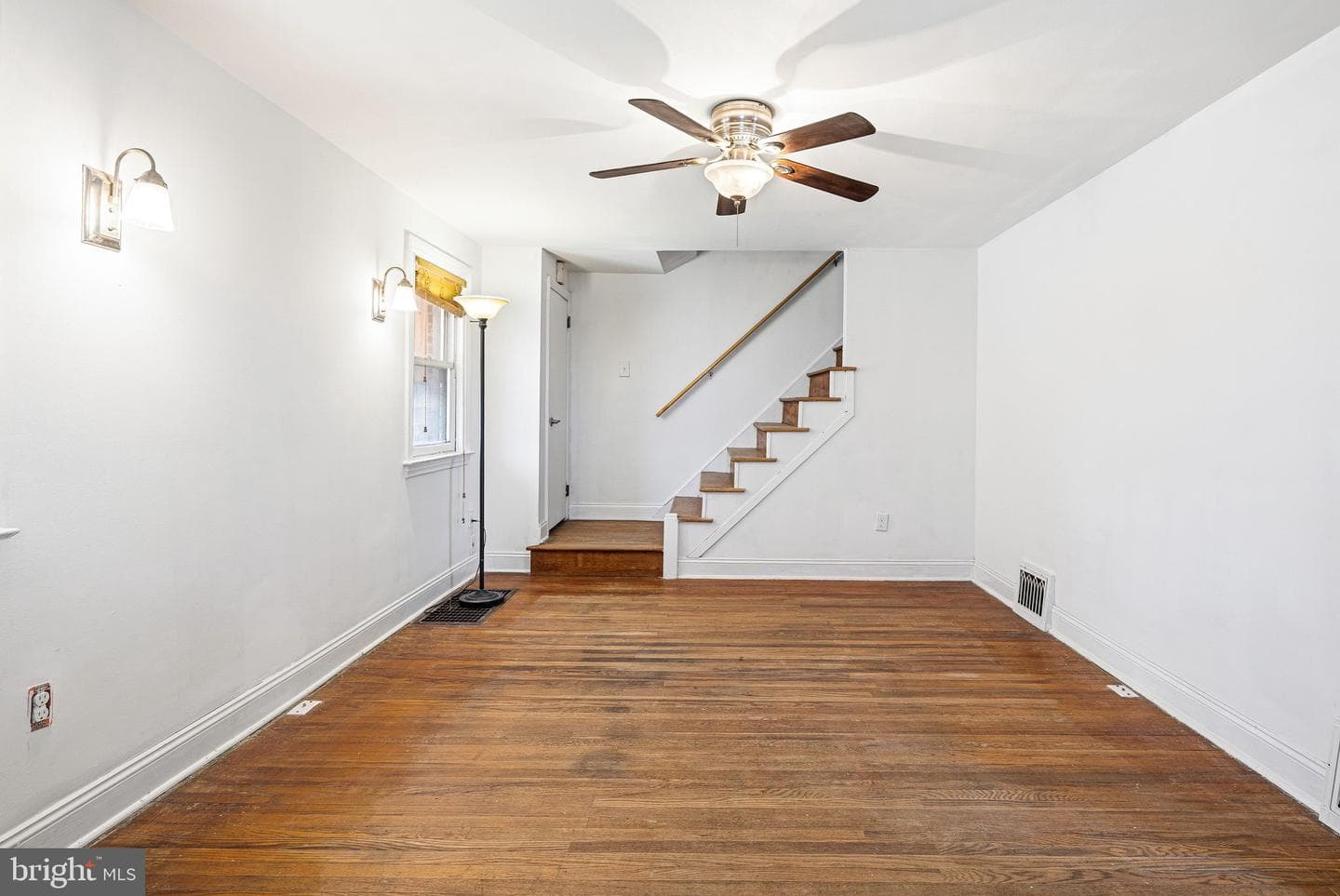 522 Amosland Road photo 4