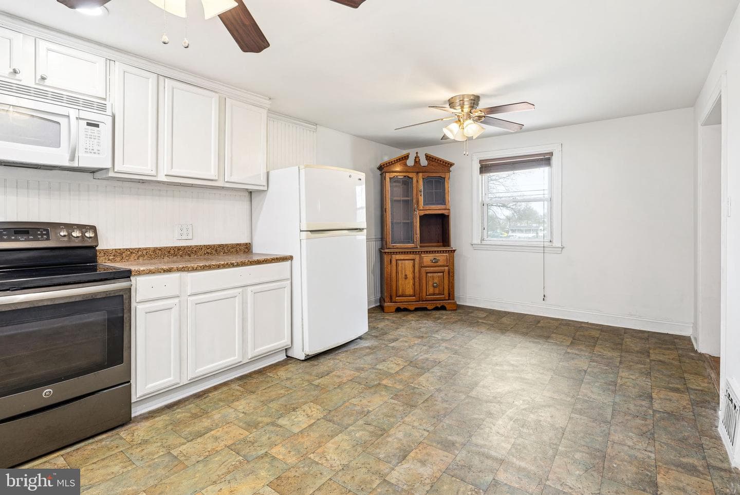 522 Amosland Road photo 7