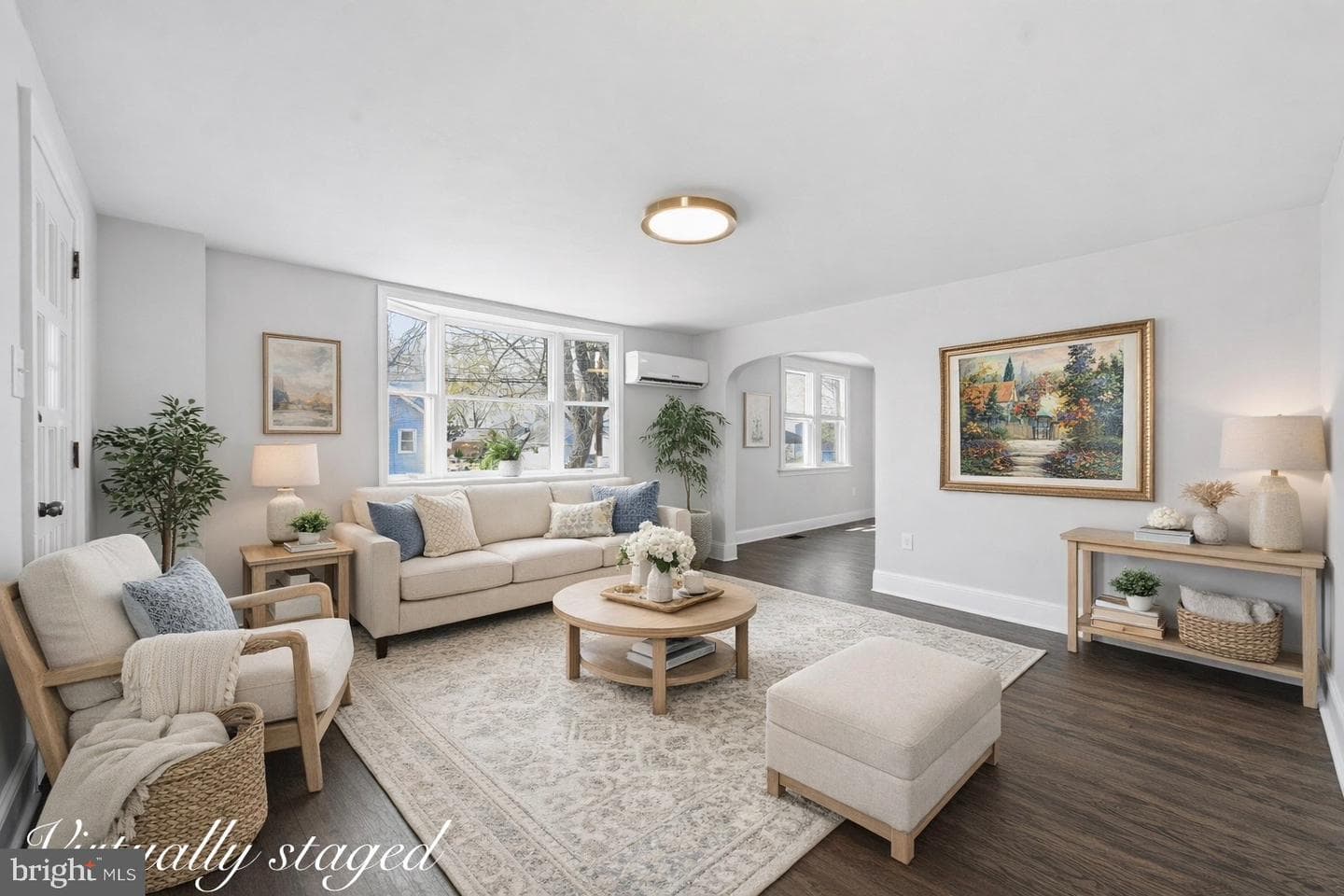 1042 Randall Avenue photo 3