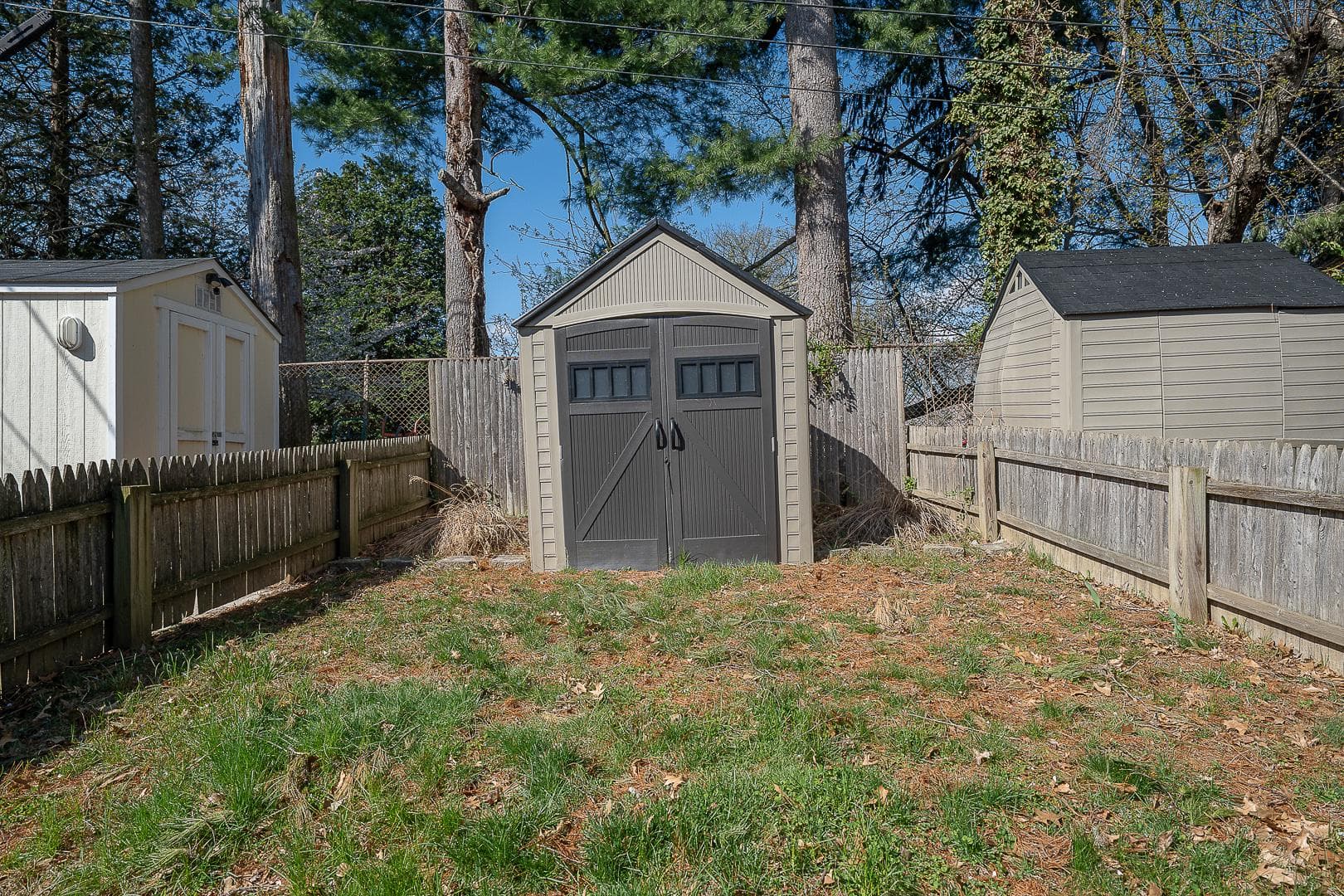726 Fairfax Road photo 29
