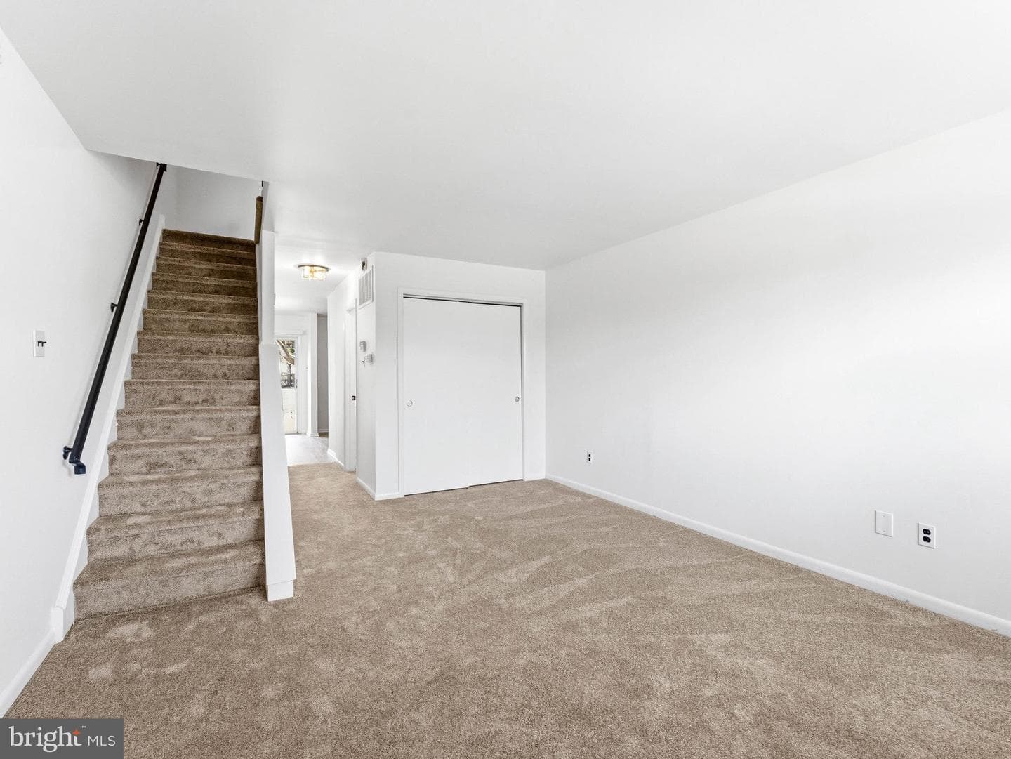 1334 Rolling Glen Drive #22 photo 3