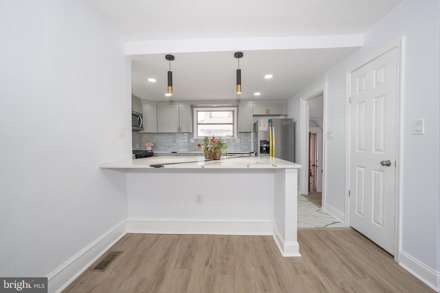 828 Mason Avenue photo 28