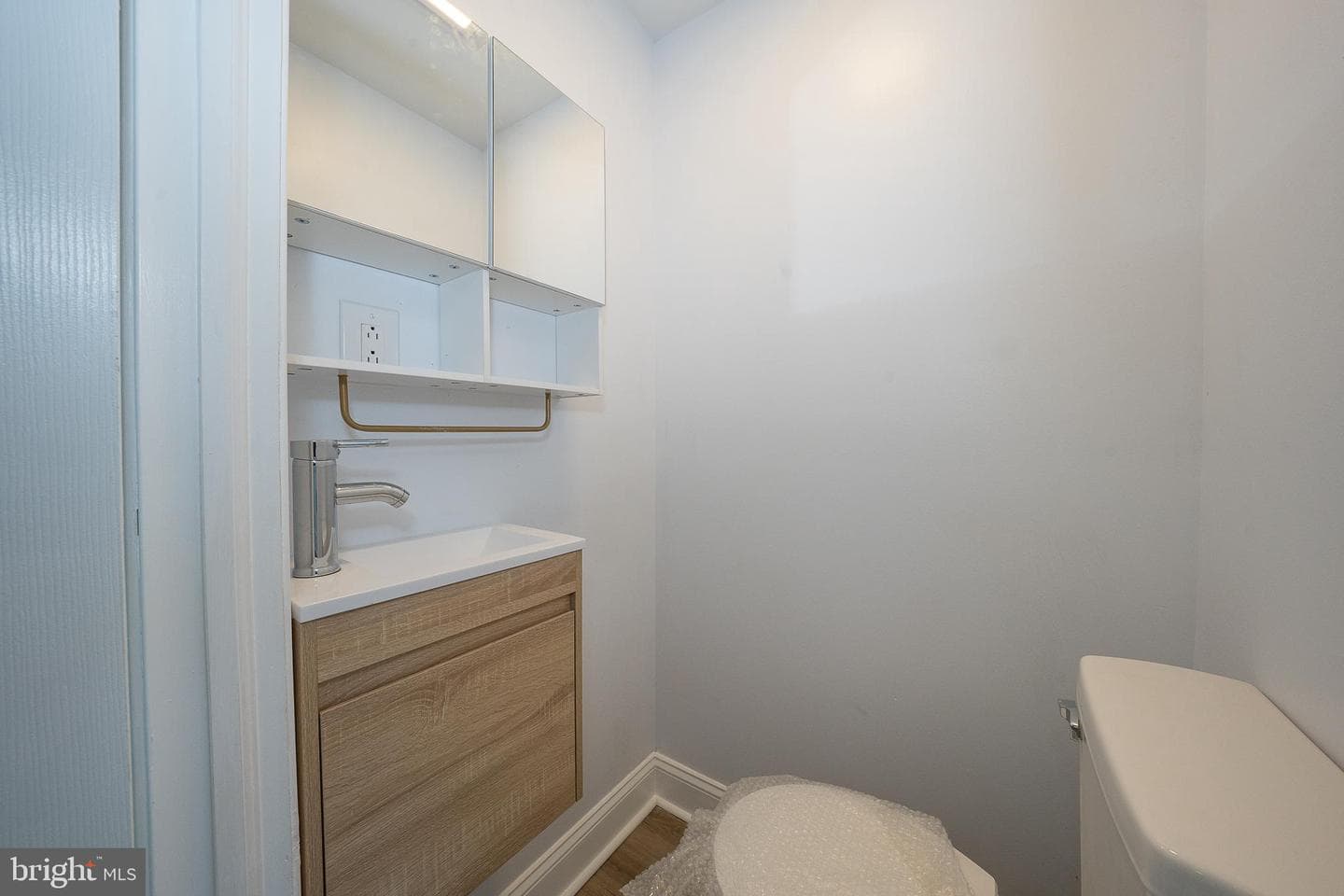 828 Mason Avenue photo 36