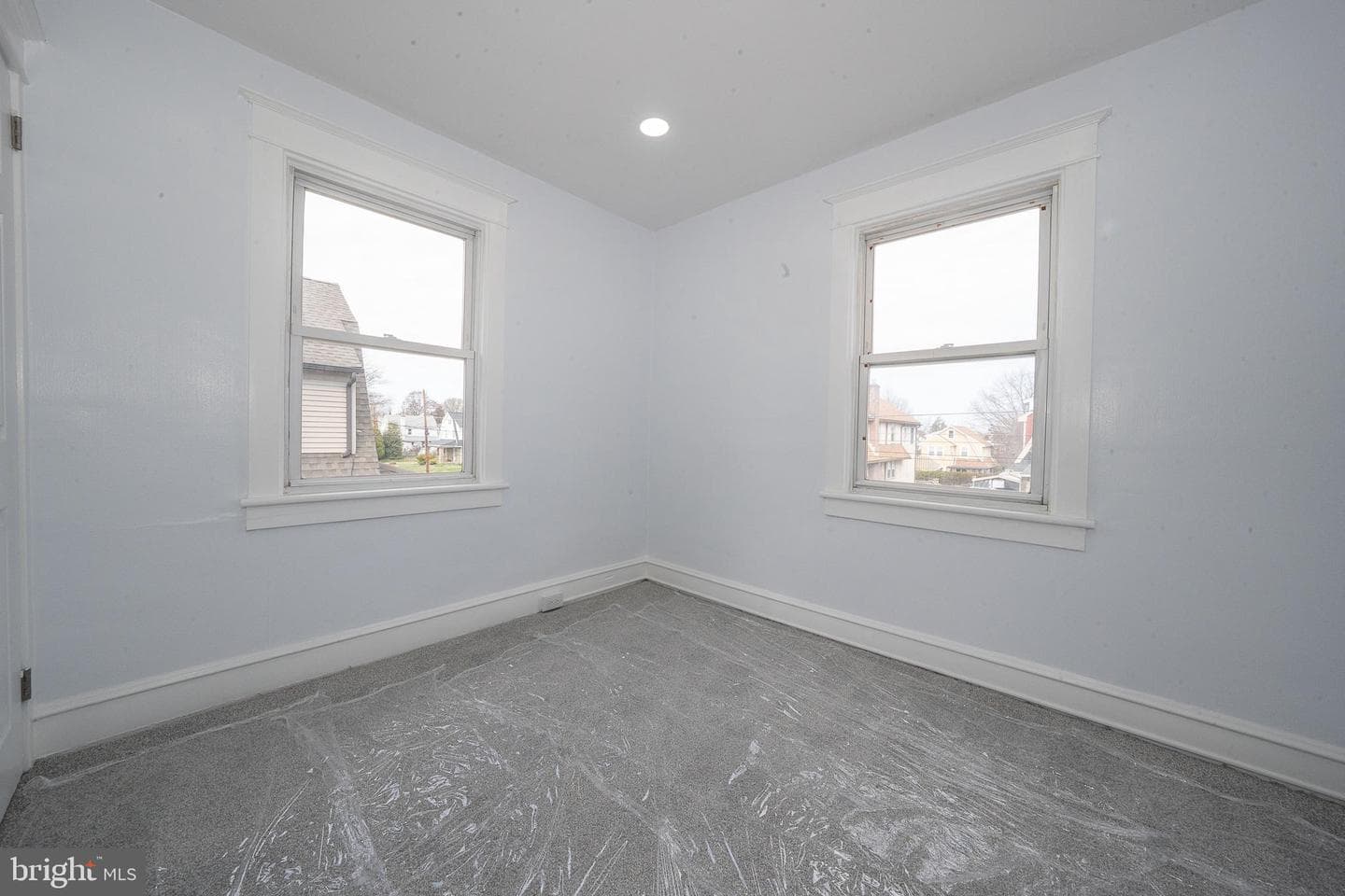 828 Mason Avenue photo 40