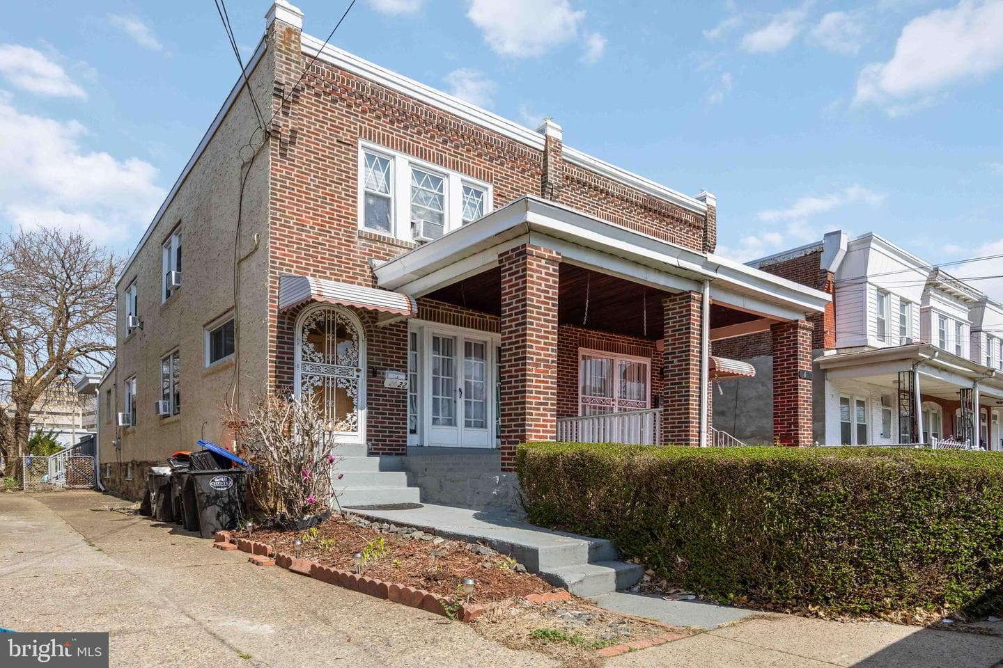 2622 W 7th Street photo 1