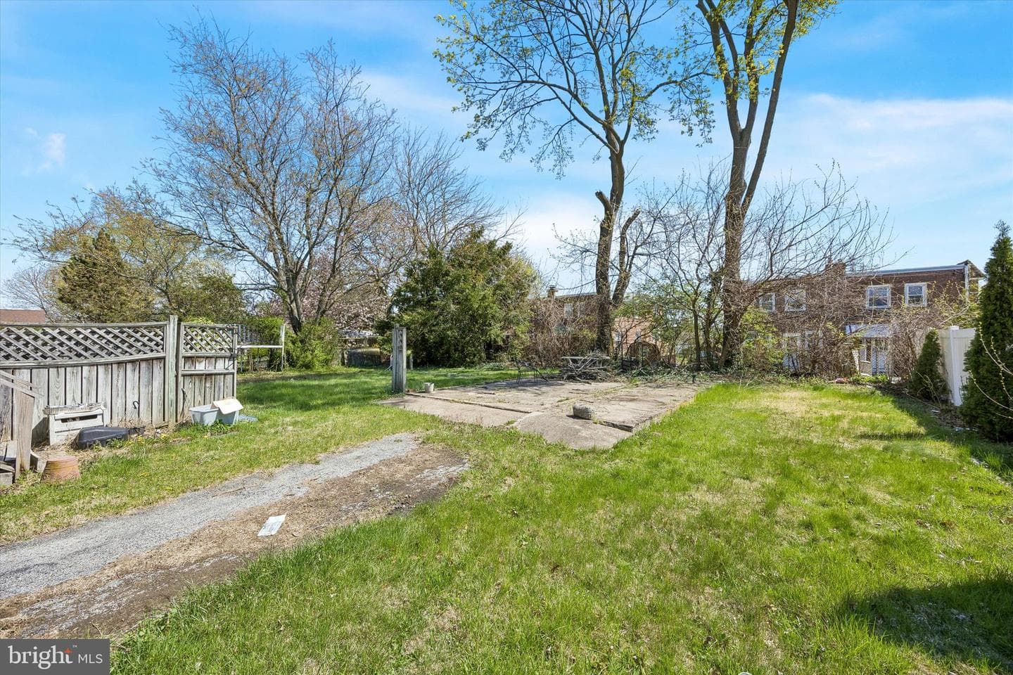 620 Gilbert Road photo 33