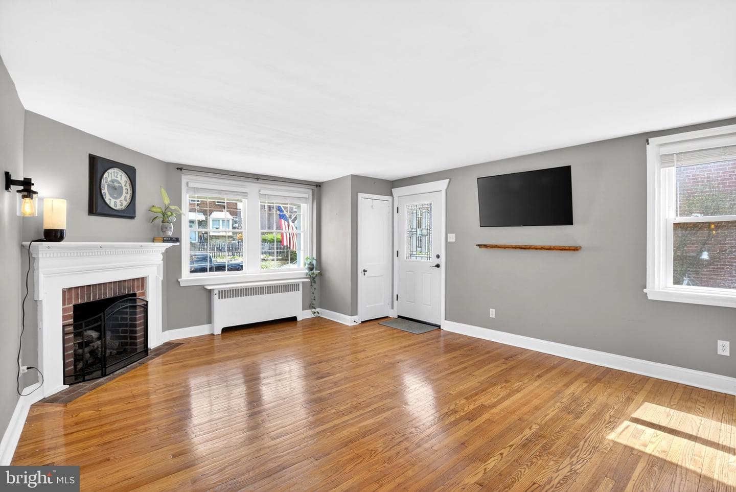 712 Clarendon Road photo 5