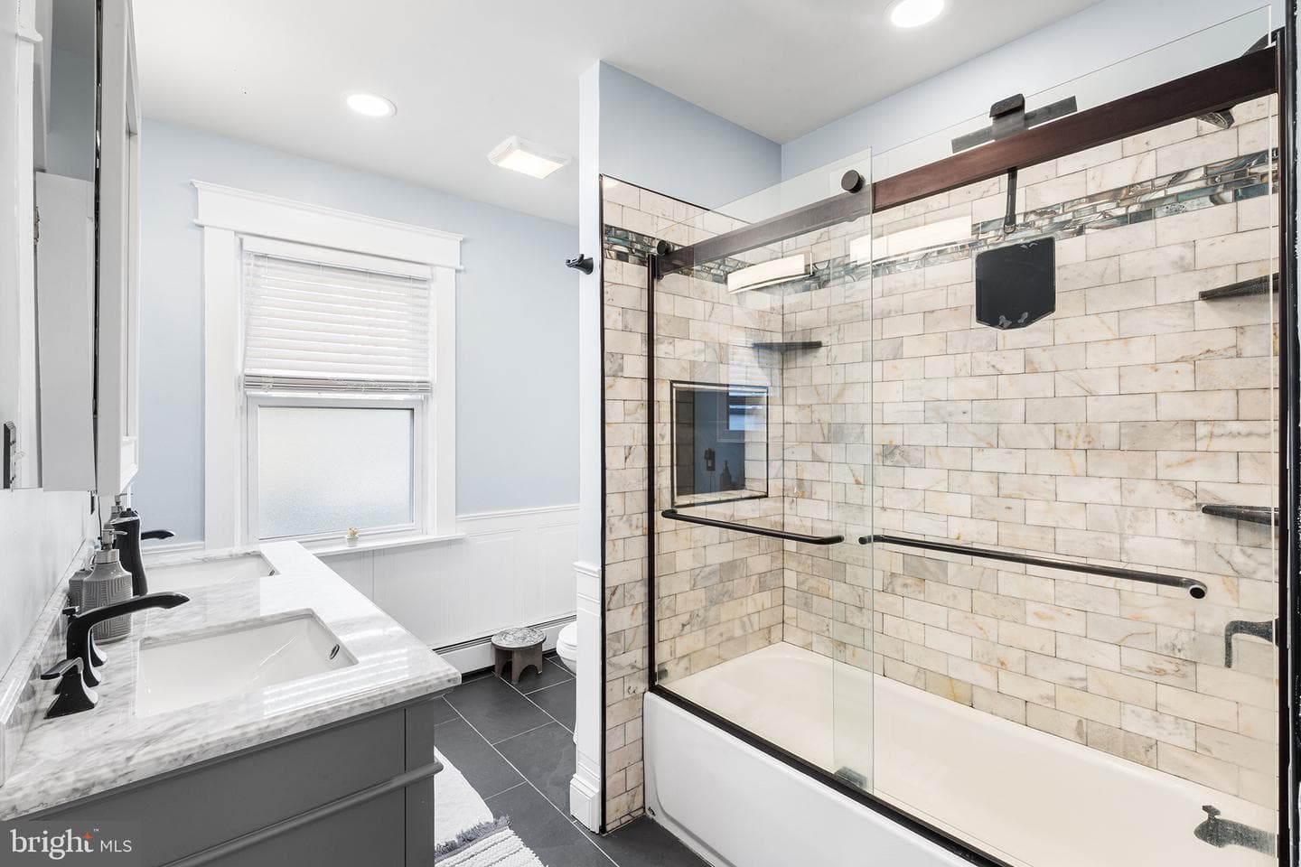 521 Strathmore Road photo 23