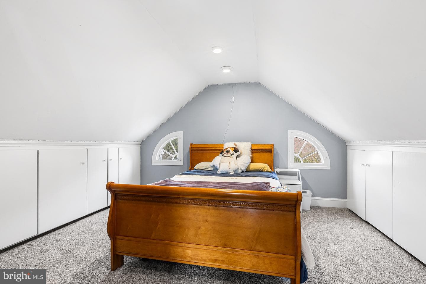 521 Strathmore Road photo 28