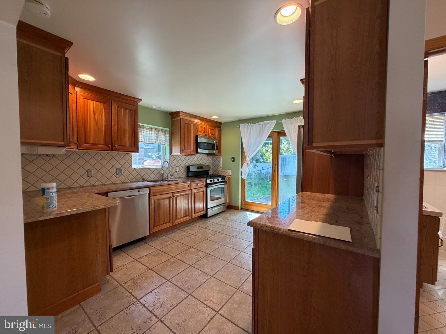 106 Harrison Avenue photo 11