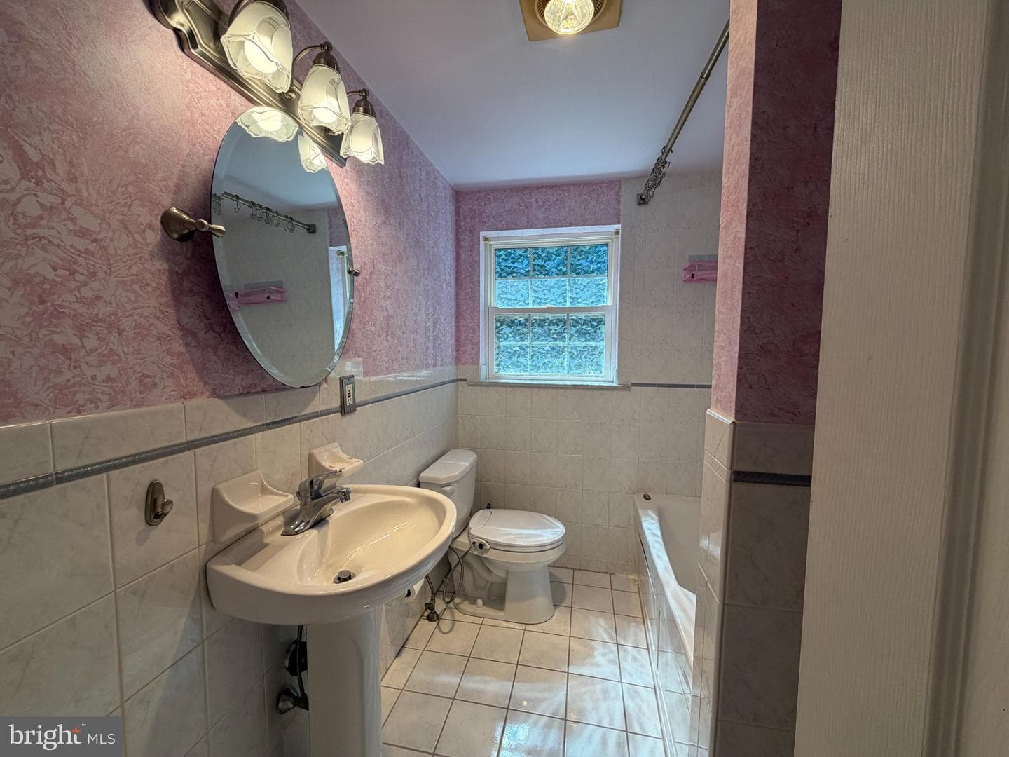 106 Harrison Avenue photo 26