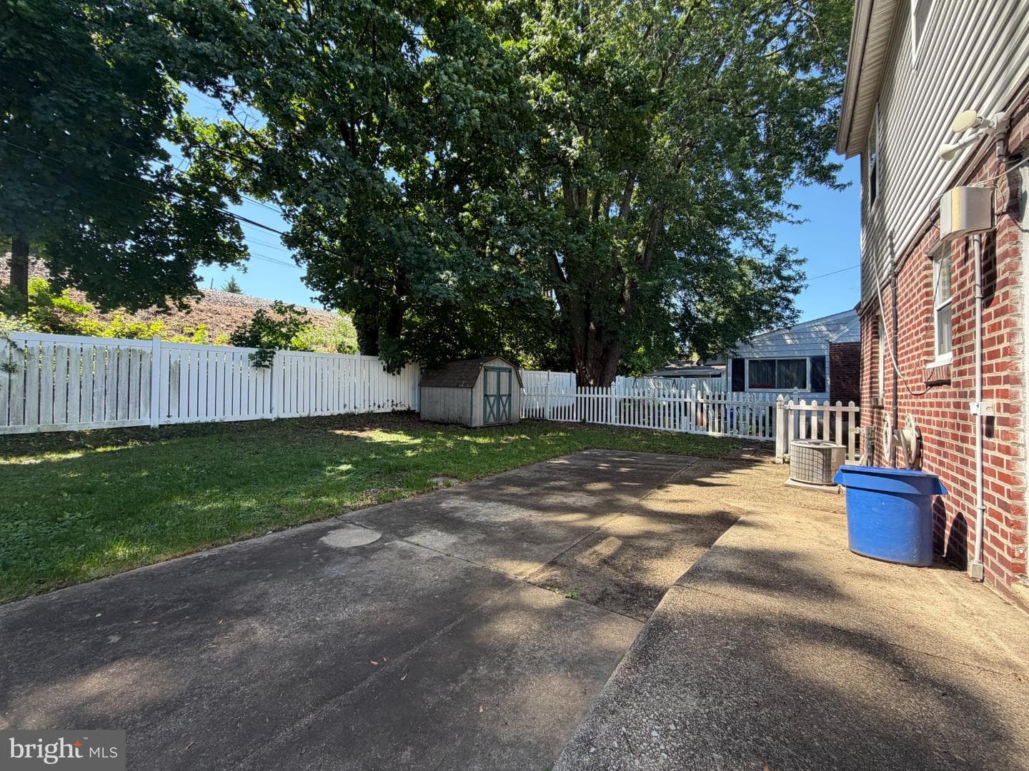 106 Harrison Avenue photo 44